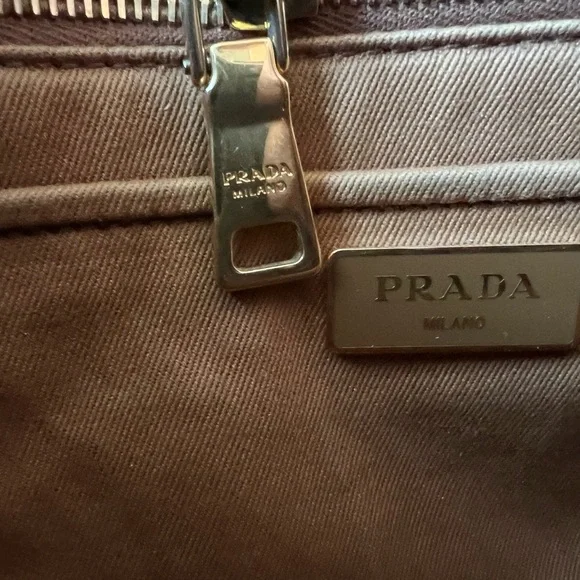 Prada Canapa Tote RARE Limited Edition - Picture 9 of 16